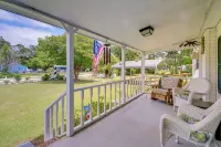 Secluded Hampstead Vacation Rental with Deck! - parking