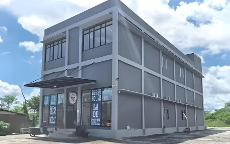 Urbanview Hotel la de Grizz Syariah Sampit by RedDoorz Отели в г. East Kotawaringin Regency