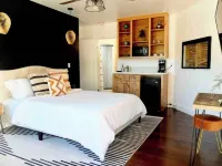 #2 - Vintage 1930’s Hotel Apt - on Downtown Strip