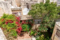 Bougainvillea Breeze & Marina View - Happy Rentals