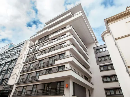 Aparthotel Adagio Access Brussels Europe Отели рядом с достопримечательностью «Musee Wiertz»