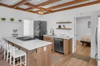 Modern Apartment Near Disneyland - Free Parking