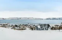Luxury Bear Lake Retreat w/ Breathtaking Views overlooking lake 2 bedroom 2 bath