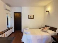 Bracciano Lake Farmhouse - Room Malva Hotels in Anguillara Sabazia