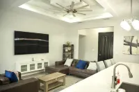 Cozy & Modern 3BR House  Edinburg, Texas