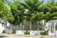 Cozy Two-story House Just 120m From the Beach! EDE Hotels in Cachoeira do Bom Jesus