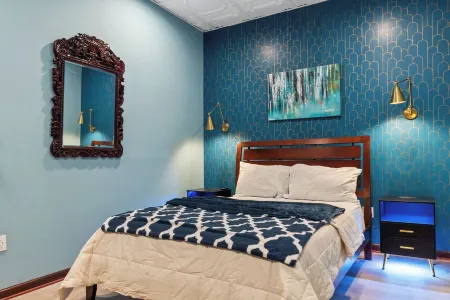 Spacious Historic 3-bedroom apartment with AC, WiFi in charming Winchester