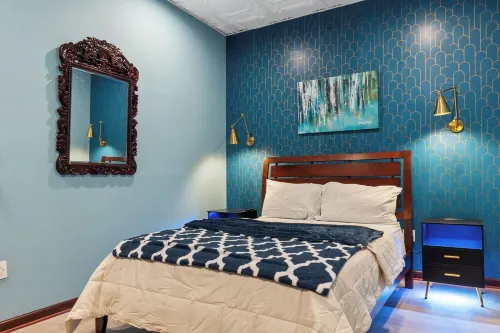 Spacious Historic 3-bedroom apartment with AC, WiFi in charming Winchester