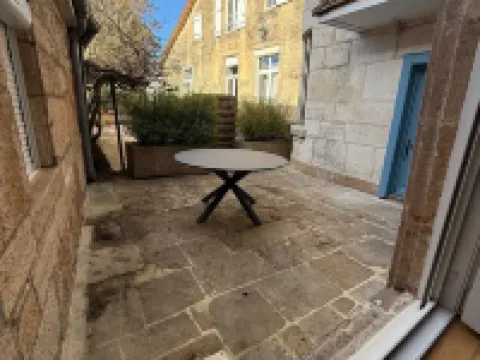 La Loge Lingone-garage privatif Hotels in Langres