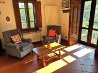 La casa del borgo • pet friendly • family Hotels in Borgo a Mozzano