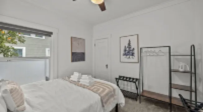 2BR Homey Cottage near Rosebowl - Free Parking