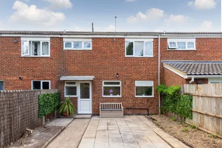 3Bed Luxury House in Stevenage Hertfordshire  Short Lets Отели рядом со станцией Stevenage Railway Station