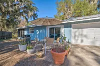 Waterfront Studio w/ Dock Access in Inglis! - Lejligheder