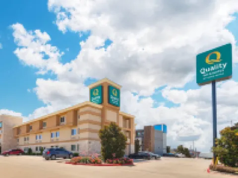Quality Inn & Suites Plano East - Richardson Hotels in Plano