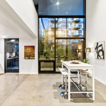 Urban Loft in Redmond Core Hotels in Redmond