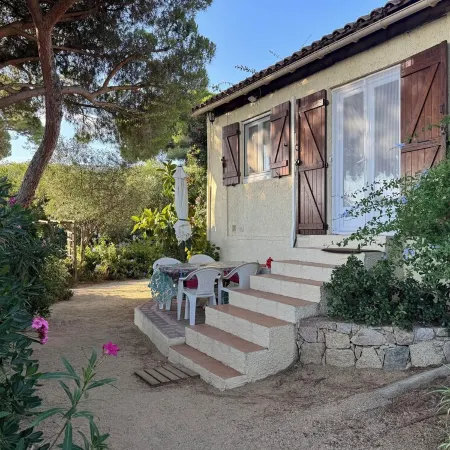 Petite Maison Avec 2 Chambres 3 Personnes Avec Terrasse Propriété Fermée