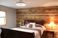 You Pick Gift Card! Hotel di Ellery