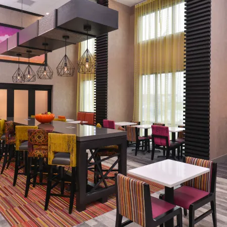 Hampton Inn & Suites Ames