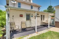 Cozy Iowa Getaway w/ Patio & Fenced-in Yard! - 3-Star