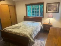 Rocky River is a Spacious 5-bedroom house in wonderful Longview with WiFi, AC