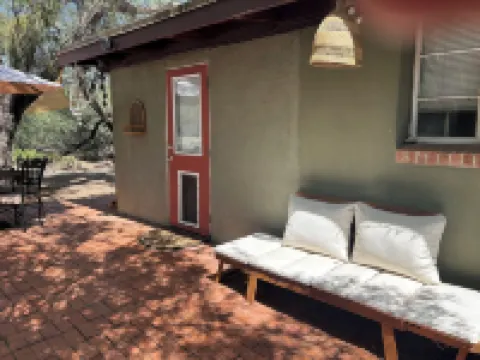 Home on 10.5 Acre Authentic Guest Ranch with Full Kitchen and Huge Private Yard! 丹戈豪園酒店