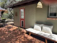 2 Bedroom Home on 10.5 Acre Guest Ranch with Full Kitchen! Hotels in Tanque Verde