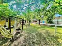 Group House in Saquarema