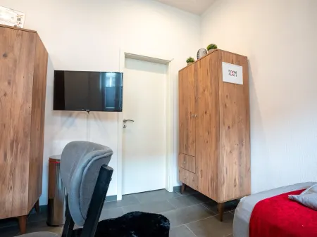 Serviceroom24 - Apartment 1 in Recklinghausen Hoch Wlan - TV - 24-7 Check-in