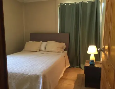 Coral house a 15 minutes by car from Samara beach and Carrillo -Costa Rica Отели в г. Никосия