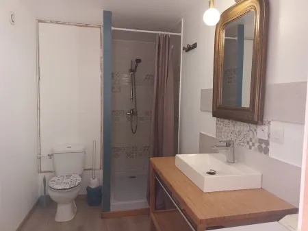 STUDIO DU CLOCHER Отели в г. Восточные Пиренеи