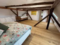 Vacation apartment & studio with outdoor lounge & barbecue Các khách sạn ở Oebisfelde