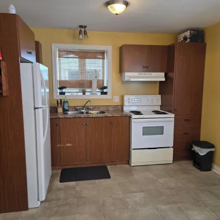 Private and cozy one bedroom sanctuary few minutes from the Airport