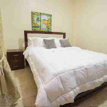 Luxury 1 Bedroom Condo - Easy Access to Downtown Rooms