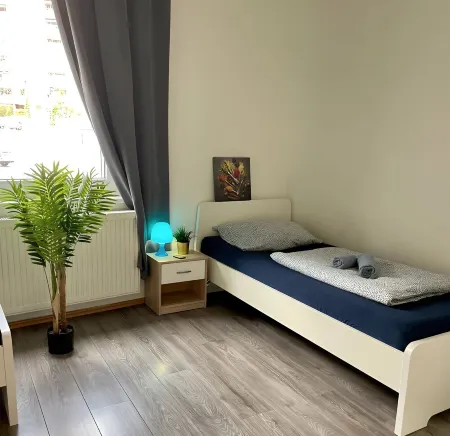 Ferienwohnung für 4 Personen Отели в г. Фюрт
