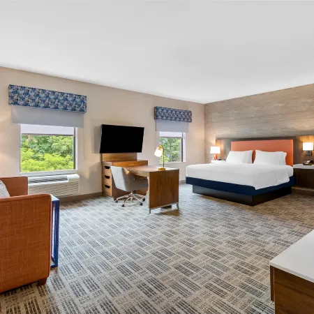 Hampton Inn & Suites Grove City