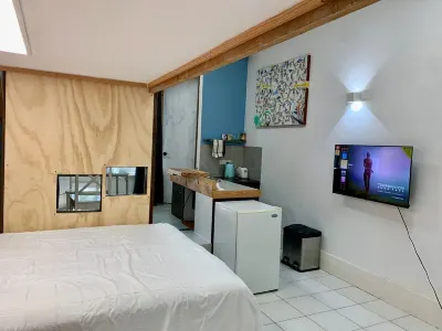 Quintessential Brunswick Retreat great location Hotels near Op Shop 'til You Get Enough