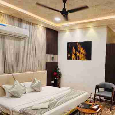 Hotel Shree Palace & Restaurant Rooms