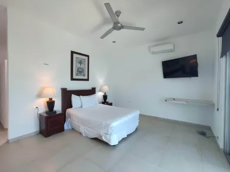 Hermosa Casa Junto al Mar Отели в г. Челем