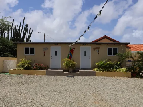Love and Peace Vacation Rental Aruba