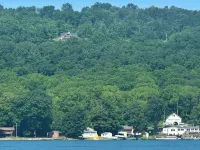 The Barn and Barrel on the bluff of Keuka Lake, offering spectacular views! Hotels in Jerusalem