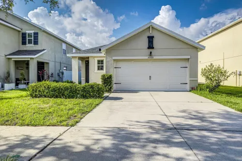 Peaceful 2BR Home w/ Modern Comforts in Riverview