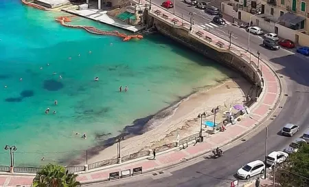 Front Seaview Modern  Apartment St Julian's Beach