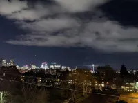 Space Needle and Mountain View. Top-Floor Condo