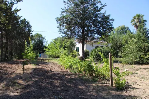 House surrounded by greenery just a few minutes drive from the most beautiful beaches of Alghero