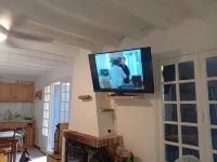 Character house, large outdoor space with trees, 1 minute walk from the seafront