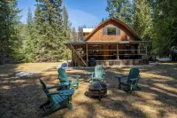 Yaak Riverfront Cabin -Hunting, Fishing & Family Get Away!