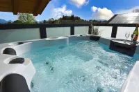 Penthouse suite with romantic whirlpool in privacy. Ideal for couples