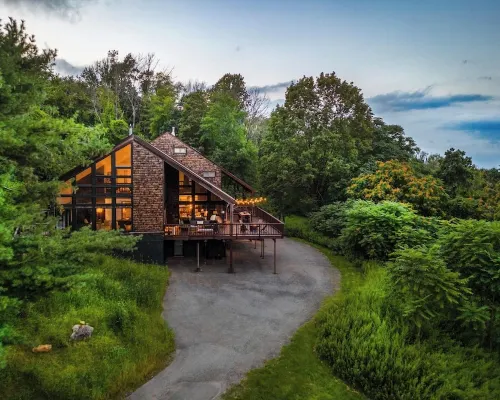 Mountain View Retreat w/ Hot Tub, Theater, and Gym Hotels in Warwick