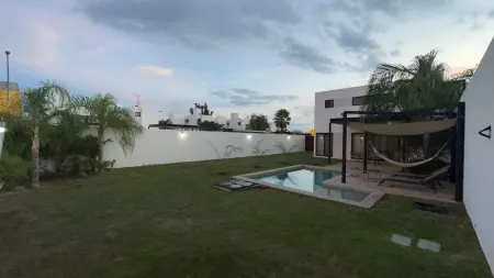 A beautiful uptown merida retreat Home