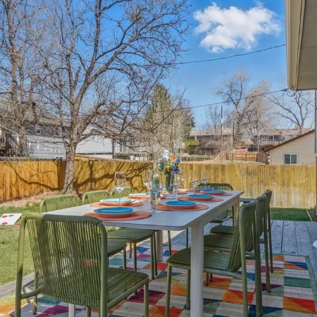 Spacious 4BD - Backyard BBQ, Fire Pit & Mini Golf